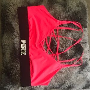 PINK ultimate sports bra. Hot 🔥